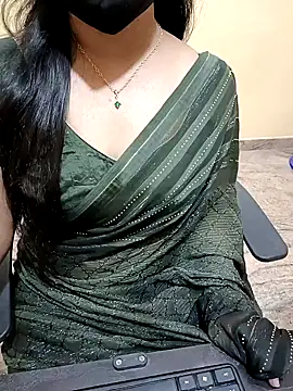 Snapshot of Nithya_05 chatting on 16, 9, 2025 Nithya 05 online show from 16, 9, 2025