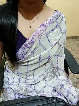 Snapshot of Nithya_05 chatting on 27, 9, 2025 Nithya 05 online show from 27, 9, 2025