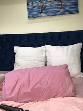 Snapshot of Nicole_Liam_ chatting on 13, 9, 2025 Nicole Liam online show from 13, 9, 2025