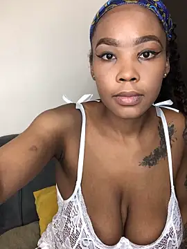 Snapshot of Nicole_Liam_ chatting on 20, 12, 2025 Nicole Liam online show from 20, 12, 2025