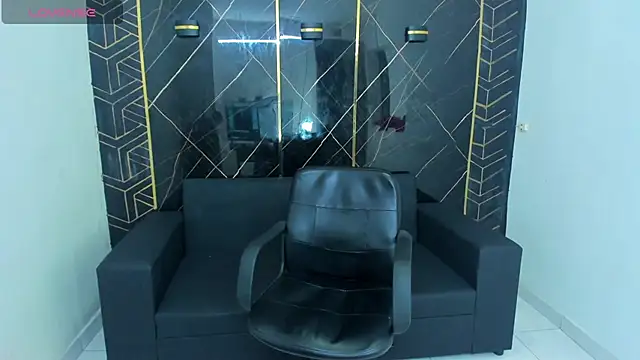 Snapshot of Hottwinkguys chatting on 21, 2, 2025 Hottwinkguys online show from 21, 2, 2025