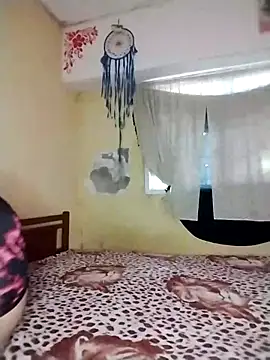 Snapshot of rusher27 chatting on 19, 11, 2025 rusher27 online show from 19, 11, 2025