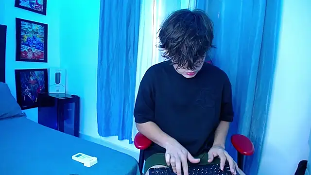 Snapshot of andyboy- chatting on 10, 2, 2025 andyboy- online show from 10, 2, 2025