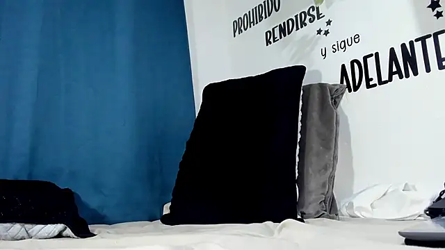 Snapshot of Aronxxs chatting on 24, 11, 2025 Aronxxs online show from 24, 11, 2025