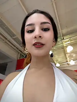 Mon Cherry online show from 11, 11, 2025