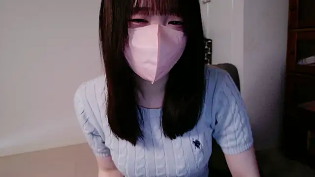 Snapshot of chan_yuma_tan chatting on 19, 5, 2026 chan yuma tan online show from 19, 5, 2026