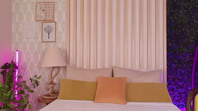 LunaWills  online show from 9, 11, 2025