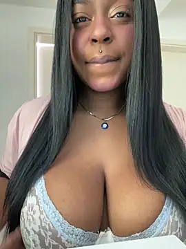 latinababyy online show from 7, 3, 2025