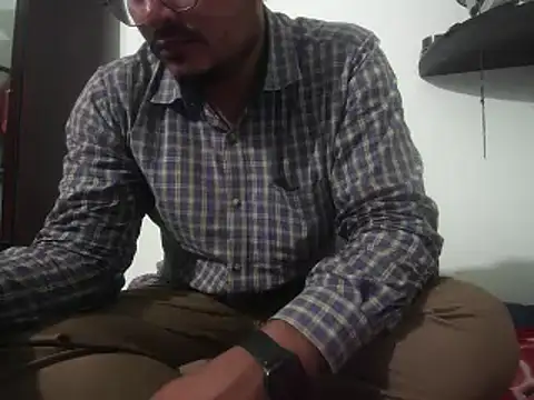 naughtymike0007 online show from 27, 10, 2025