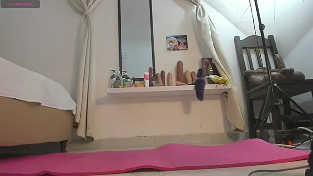 Snapshot of Alessiiaa_ chatting on 24, 10, 2025 Alessiiaa online show from 24, 10, 2025