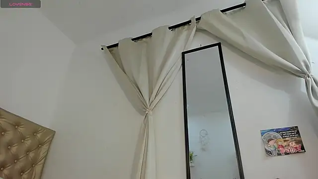 Snapshot of Alessiiaa_ chatting on 22, 11, 2025 Alessiiaa online show from 22, 11, 2025