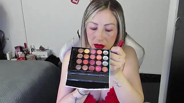 Snapshot of Andreina_Suann chatting on 25, 10, 2025 Andreina Suann online show from 25, 10, 2025