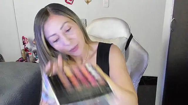 Snapshot of Andreina_Suann chatting on 11, 2, 2026 Andreina Suann online show from 11, 2, 2026