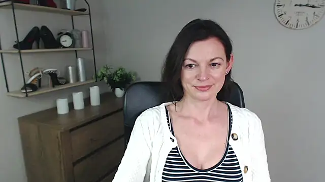 VivianWILD online show from 30, 1, 2025