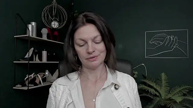 VivianWILD online show from 17, 12, 2025