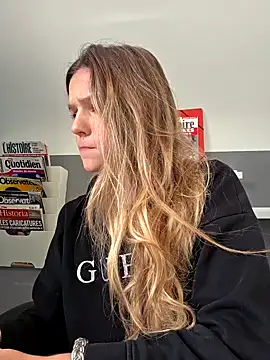 lucie mehott online show from 4, 11, 2025