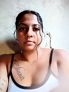 Snapshot of Giselabrunette25 chatting on 12, 10, 2025 Giselabrunette25 online show from 12, 10, 2025