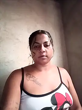 Snapshot of Giselabrunette25 chatting on 17, 10, 2025 Giselabrunette25 online show from 17, 10, 2025