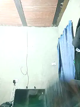 Snapshot of Giselabrunette25 chatting on 23, 10, 2025 Giselabrunette25 online show from 23, 10, 2025