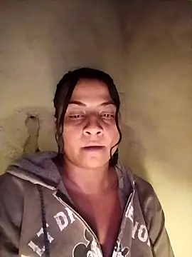 Snapshot of Giselabrunette25 chatting on 25, 10, 2025 Giselabrunette25 online show from 25, 10, 2025