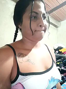 Snapshot of Giselabrunette25 chatting on 2, 11, 2025 Giselabrunette25 online show from 2, 11, 2025