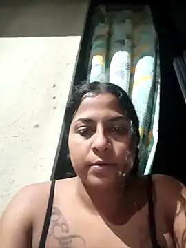 Snapshot of Giselabrunette25 chatting on 28, 11, 2025 Giselabrunette25 online show from 28, 11, 2025