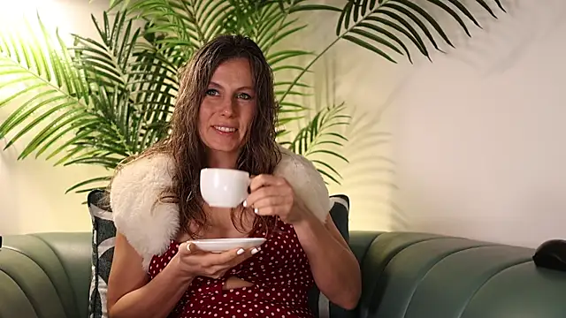 AnnittaStar online show from 19, 12, 2025