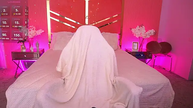 Miki Kivi online show from 14, 4, 2026