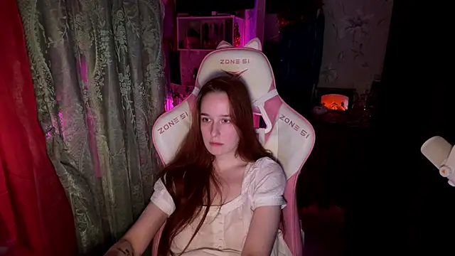 Snapshot of pearl_princess_ chatting on 11, 11, 2025 pearl princess online show from 11, 11, 2025