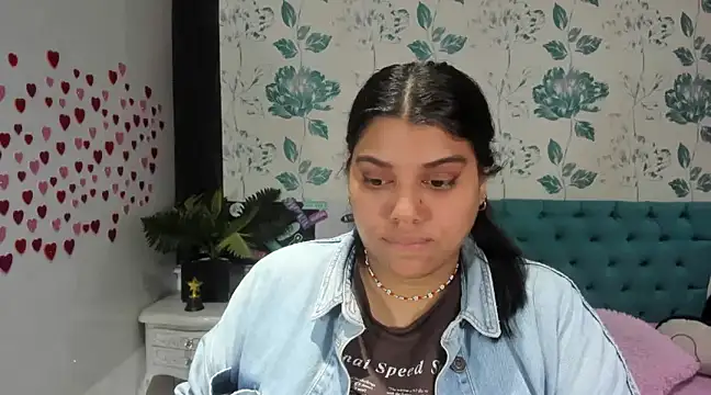 LindaBreeS online show from 25, 2, 2025