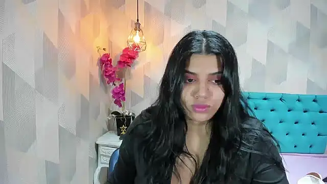 Snapshot of LindaBreeS chatting on 6, 7, 2026 LindaBreeS online show from 6, 7, 2026