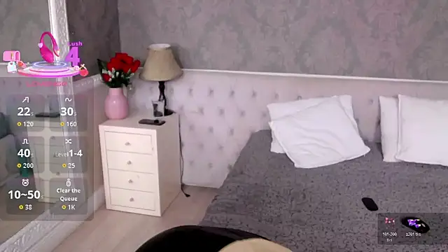 ElenaJuarez online show from 3, 11, 2025