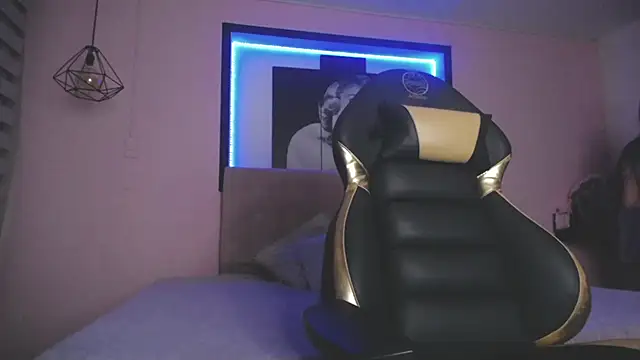 Snapshot of Andrea_Ramos chatting on 19, 3, 2025 Andrea Ramos online show from 19, 3, 2025