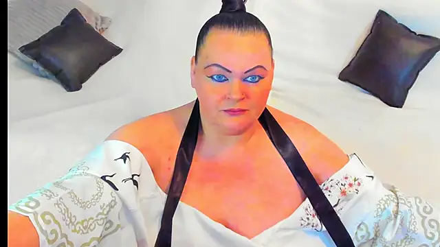 Snapshot of MilanaBiegert chatting on 4, 1, 2025 MilanaBiegert online show from 4, 1, 2025