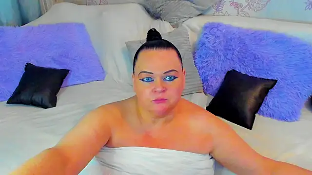 Snapshot of MilanaBiegert chatting on 9, 3, 2025 MilanaBiegert online show from 9, 3, 2025