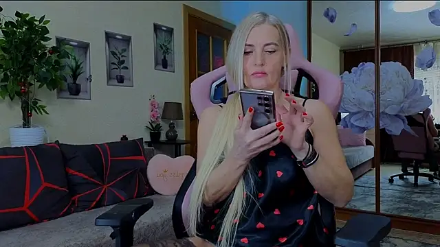 Snapshot of amelia_blondy chatting on 12, 3, 2025 amelia blondy online show from 12, 3, 2025
