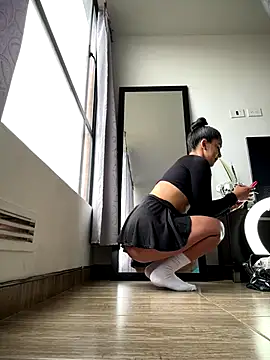 Nikothyna online show from 15, 9, 2025