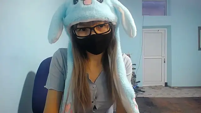 elllaaxx online show from 17, 1, 2025