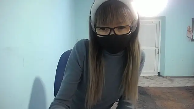 elllaaxx online show from 24, 1, 2025