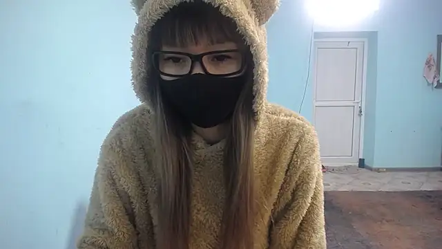 elllaaxx online show from 2, 3, 2025