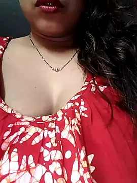 Snapshot of sexyindi_couple chatting on 26, 12, 2024 sexyindi couple online show from 26, 12, 2024