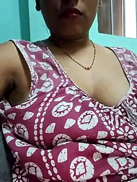 Snapshot of sexyindi_couple chatting on 12, 3, 2025 sexyindi couple online show from 12, 3, 2025