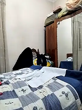 Lucia8600 online show from 16, 2, 2025