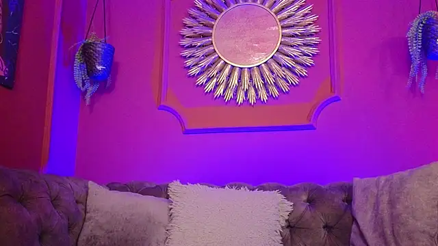 Snapshot of Julieta_Russell chatting on 17, 1, 2026 Julieta Russell online show from 17, 1, 2026