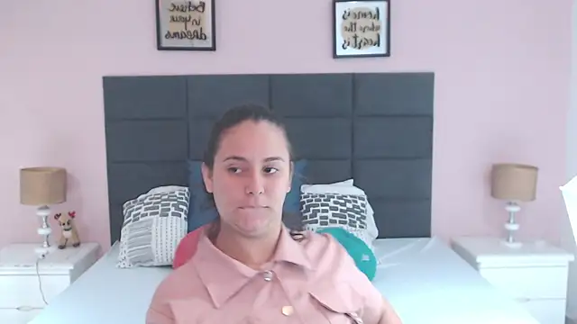 MadisonJenner online show from 30, 12, 2024