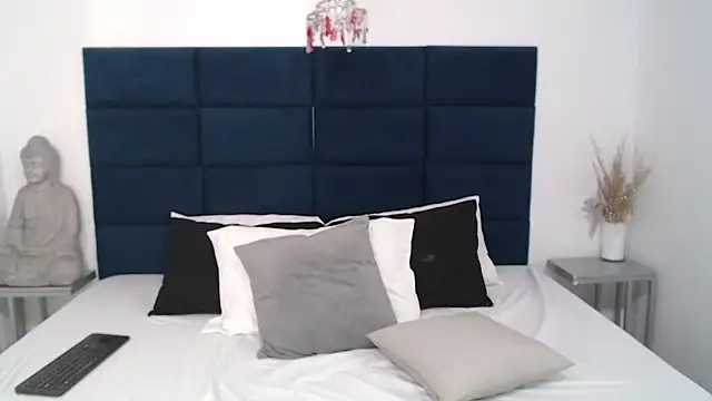 MadisonJenner online show from 7, 2, 2025