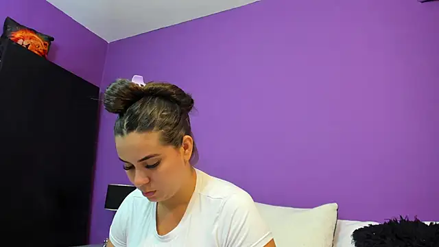 MadisonJenner online show from 21, 2, 2026