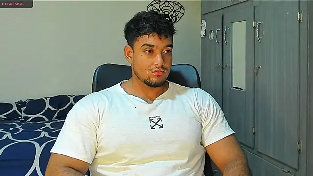 Big furry bear13 online show from 17, 12, 2024