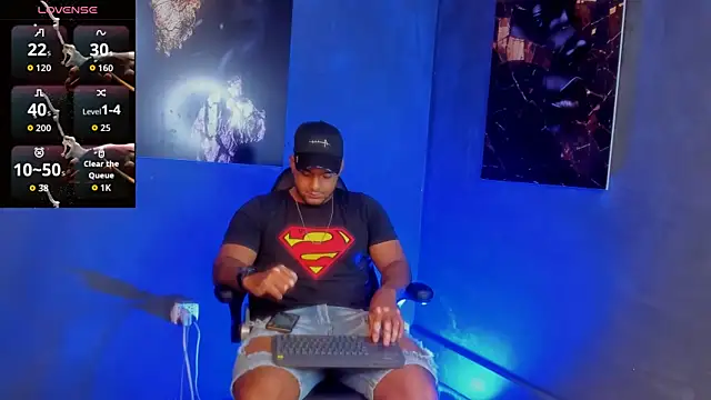 Big furry bear13 online show from 19, 9, 2025