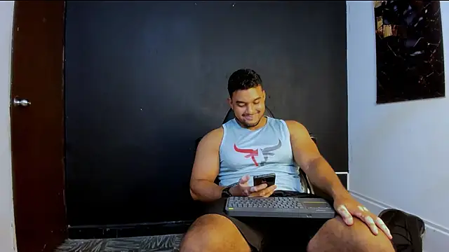 Big furry bear13 online show from 12, 4, 2026